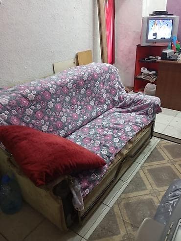 cester divani: Di̇van-kravat, İşlənmiş, Açılan, Bazalı, Parça, Çatdırılma yoxdur — 1