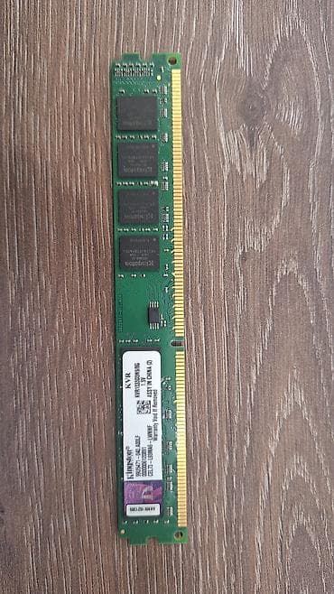 inter: Kingston DDR3 RAM modulu - Model: Kingston ValueRAM KVR16N11/8 — 1