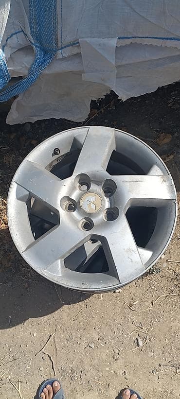 qazel diski: İşlənmiş Disk Mitsubishi R 16 — 3