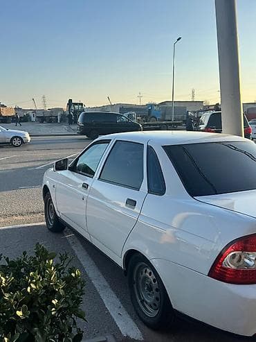 Ehtiyat hissələri: VAZ (LADA) Priora: 1.6 l | 2014 il 222000 km Sedan — 3