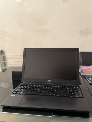 konteyner soyuducu: Acer noutbuk - Marka/model: Acer (etiketlərdə “Windows 10 Pro” — 1