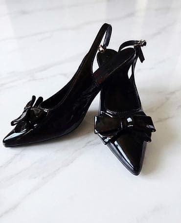 Qara laklı qadın ayaqqabısı – bantlı slingback model - Rəng: parlaq