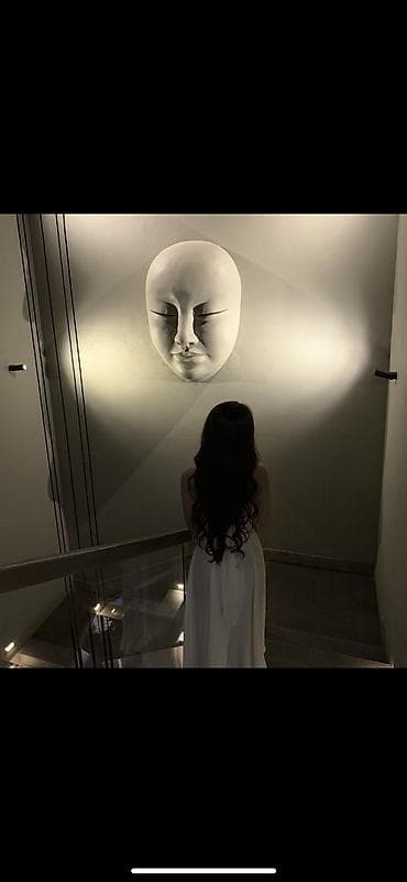 Salam mənim 20 yaşım var özümə uyğun normal iş isdiyrəm ətir mağazası lalafo.az -da Salam mənim 20 yaşım var özümə uyğun normal iş isdiyrəm ətir mağazası