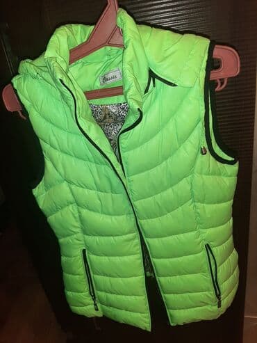 женские спортивные жилеты: Jilet 15 azn. ela veziyetdedi.
Жилетка в хорошем состоянии 15azn — 1