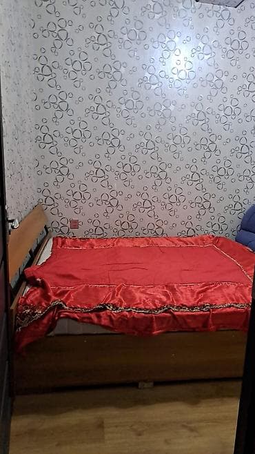 koroglu kiraye: Bine Savozda 2 otaqli Bina evi kiraye verilir 4 mertebeli bina evinin — 3