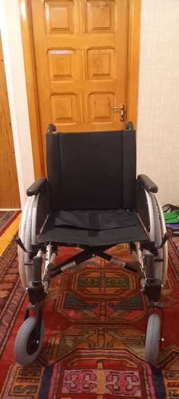 Yerimək üçün arabalar, çəliklər, əsalar, rollatorlar: Yenidir.Tecili satilir — 4