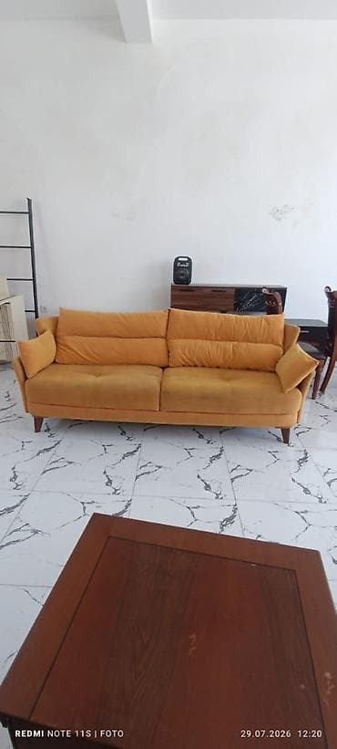 tek divan: Endirim edildi,təcili çıxmalıdır.Tək divan 120₼.ximçiskaya ehtiyac — 1