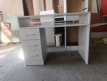 masa: Düz masa, Stulsuz, Polkalı, Siyirməli, Teksturalı laminat — 3
