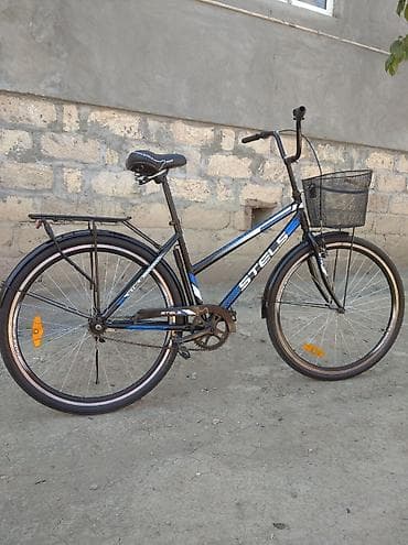 velo moto: Stels şəhər velosipedi - Rəng: qara-mavi, ağ detallar - Çərçivə — 2