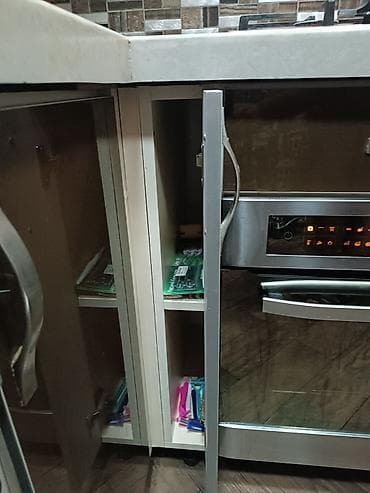 Təcili satılır .İspan laki materyalı.Mətbəx mebeli dəsti – künc — 8