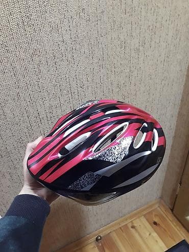 Velosiped dəbilqəsi yaxşı vəziyyətdədir. 1 ay işlənib. - Rəng və