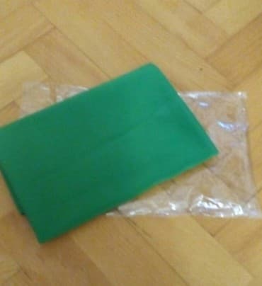 женские красные шарфы: Yaşıl şərf. Uzunluğu 1 metr 50 sm. Eni 35 sm. Türkiyə istehsalı — 1