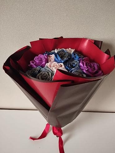 usaq paltar: Gülər — 6