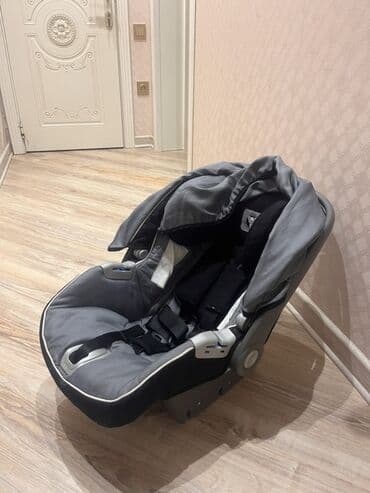 кресло для ребенка в машину: Uşaq avtomobil oturacağı - Rəng: boz/qarayla kombinə - Yaş/qrup — 1