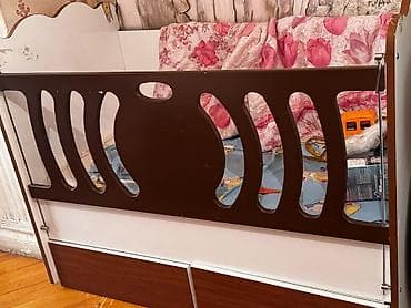 Oğlan və qız üçün, Dördbucaq, Beşik, Dəstsiz, Matras ilə, Yellənmə mexanizmsiz