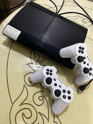 PlayStation 3 Super Slim oyun konsolu - Model: PS3 Super Slim (üstdən