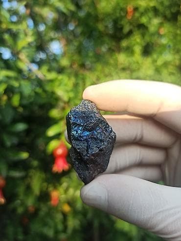 qiymətli: Təbii Maqnetit - Bornit daşı Satılır 💎 Kolleksiya və Enerji Pratikləri — 1