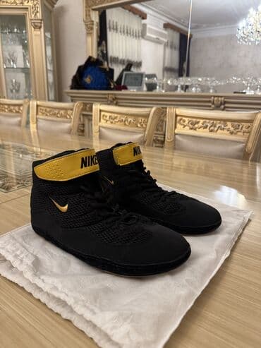 jordan ayakkabı qiymeti: Boks,Güləş üçün ayaqqabı 90 manata alınıb premiumdu Razmer: 41 4,5 — 5