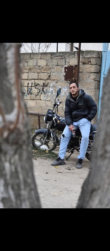 evde operator vakansiya: Sürücü-kuryer, stajı 5 il, Şəxsi nəqliyyat vasitəsi ilə, Motosiklet — 1