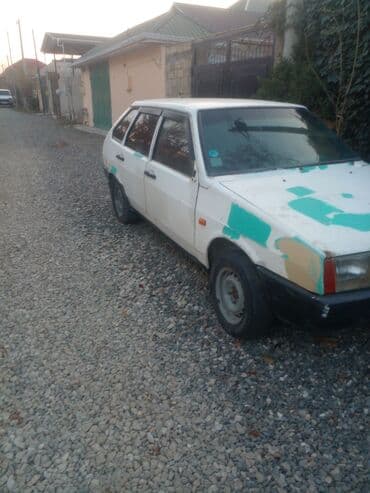 Ehtiyat hissələri: VAZ 2109 “Samarа” (hatchback) - Kuzov: 5 qapılı hatchback, ağ rəngdə — 5