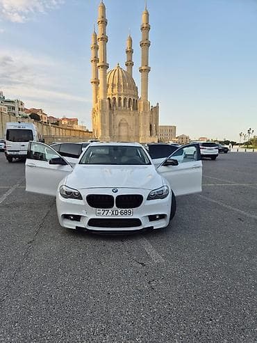 ford fusion 2013: BMW 5 Series (F10) – ağ rəngli sedan Xarici: - M paket ön bamper və — 5