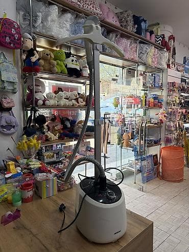 Satilir tecili Paltar buxarlayıcısı (vertikal steamer) -