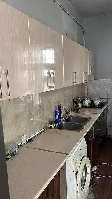 kreditle drel: Uzun xəttli mətbəx mebeli dəsti - Üst modul: parlaq bej rəngli, bir — 1