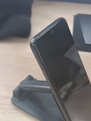 ТВ и видео: Xiaomi 11 Lite, 128 ГБ, цвет - Черный, 
 Кнопочный, Отпечаток пальца, Две SIM карты — 4