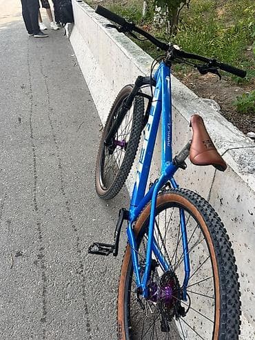 cd disk: Trek Marlin 6 dağ velosipedi Trek marlin 6Gen2 - Çərçivə: yüngül — 4