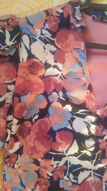 42 razmer necedi: Green prece-den alınıb.1ce dəfə geyinilib.36-38gedir.20man satılır — 2