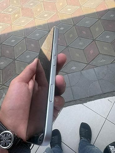 iphone 8 plus qiymet: Honor 400 Lite, rəng - Gümüşü, Barmaq izi, Face ID — 3
