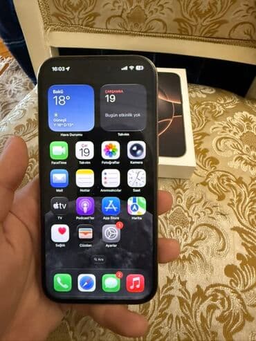 iphone se 2020 almaq: IPhone 16 Pro, 128 GB, Qızılı, Simsiz şarj — 7