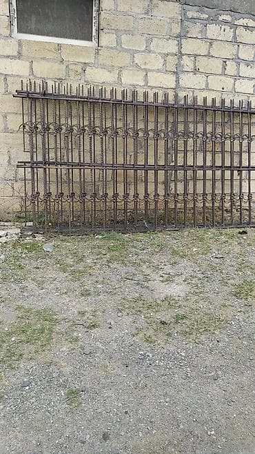 arko pencere: Dəmir barmaqlıqlar – dekorativ və təhlükəsizlik üçün Hündürlüyü 1,70 — 2
