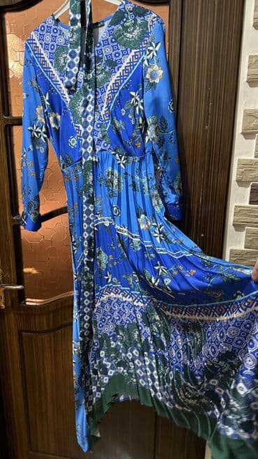 Plaşlar: Maksimum rahatlıq və diqqətçəkən dizaynı birləşdirən 2 uzun xanım donu — 1