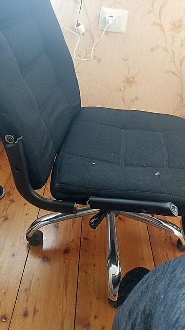 Ofis dolabları: Təkərli, Qolları tənzimlənmir, Parça — 1