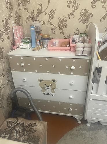 Uşaq şkafi 4cərgəli satilir baha alinib köç olduquna görə satilir lalafo.az -da Uşaq şkafi 4cərgəli satilir baha alinib köç olduquna görə satilir