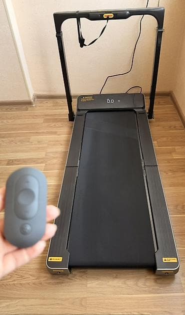 Evdə yer tutmayan, qatlanan və premium qaçış trenajoru WalkingPad Z3