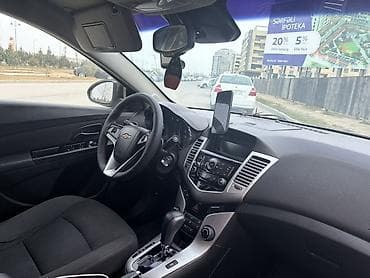 zaz 968 satilir: Chevrolet Cruze LT – gümüş rəngli sedan Texniki xüsusiyyətlər və — 3