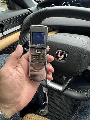 Nokia 8 Sirocco, 2 GB, rəng - Gümüşü, Düyməli