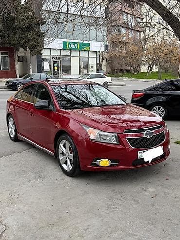 Chevrolet Cruze: 1.4 l | 2011 il 131000 km Sedan
