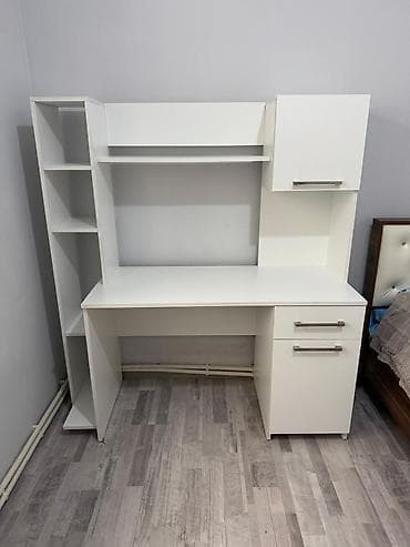 dərs masa: Ağ rəngli funksional iş/oxu masası – üst modul və çoxsaylı saxlama — 2