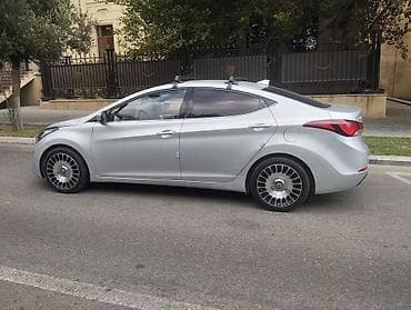 disk: Hyundai Avante: 1.6 l | 2015 il Sedan — 5