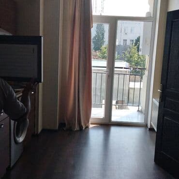 студия квартира: Kirayə üçün studio tipli mənzil.Gəncədə GDU min 2 ci korpusuna — 4