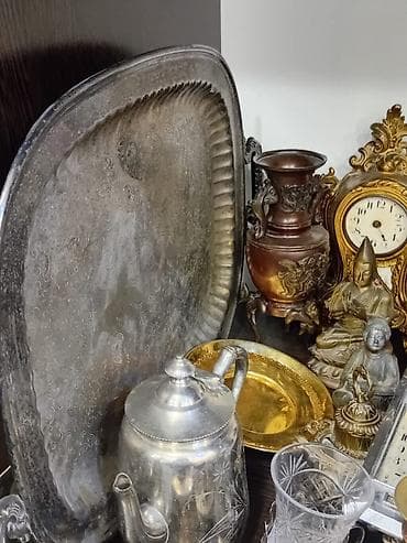 CD, DVD disklər və kassetlər: Antik əşyalar kolleksiyası – qarışıq lot Təsvir: - Bədii işləməli — 2