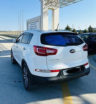 ea fc 26: Kia Sportage: 2 l | 2013 il Ofrouder/SUV — 6