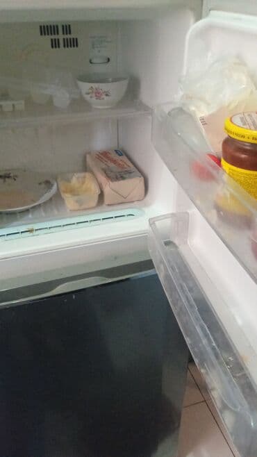 Kompüter, noutbuk və planşetlər: 2 qapılı LG Soyuducu Satılır, rəng - Boz, Təkərli — 2