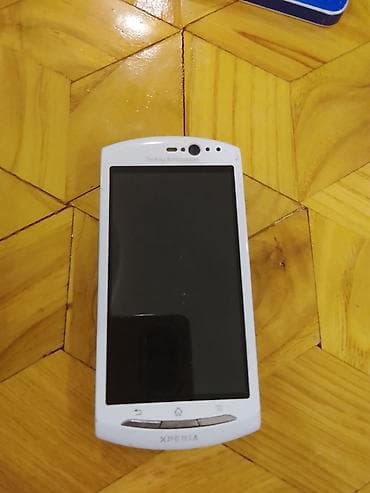 kamera ucuz: HTC və Sony Ericsson Xperia smartfonları dəst halında. kolleksiya — 4