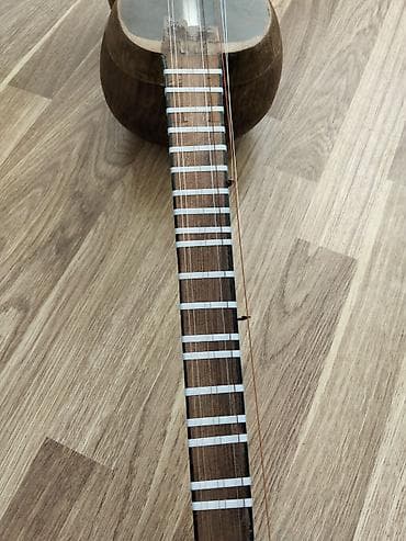 gitara sim: Tar – milli simli musiqi aləti köhnə aletdir. problemi yoxdur. uzu — 6