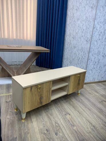 автомобильный телевизор: Новый, Прямой ТВ стенд, Турция — 2