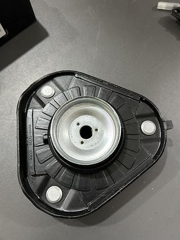 powerfull ses bogucu: Toyota Prius 50 Gövdə üçün Ön amortizator dayağı (paduşkası) — 2